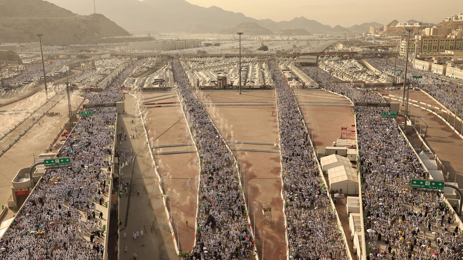 Why the Days of Tashrīq Are Special: Dhikr, Worship, and Reflection